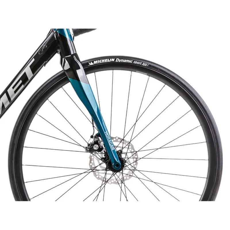 Erleben Sie die Freiheit des Offroad-Fahrens mit unserem hochwertigen Gravel Bike! Unser Gravel Bike wurde entwickelt, um Ihre Abenteuerlust zu stillen und gleichzeitig erstklassige Leistung und Vielseitigkeit zu bieten.