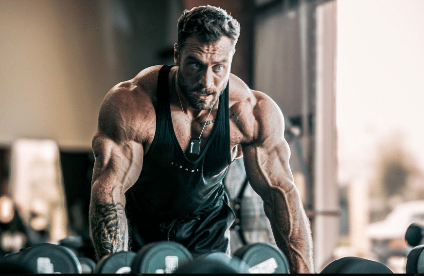 Chris Bumstead 2025: Vom Bodybuilder zum Hybridathlet